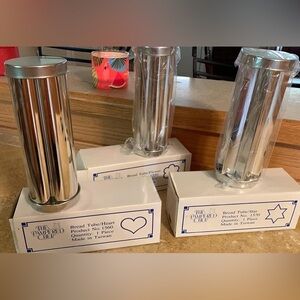 Pampered chef bread loaf lot of 3.   Star, heart, flower. New in box. Inst incl